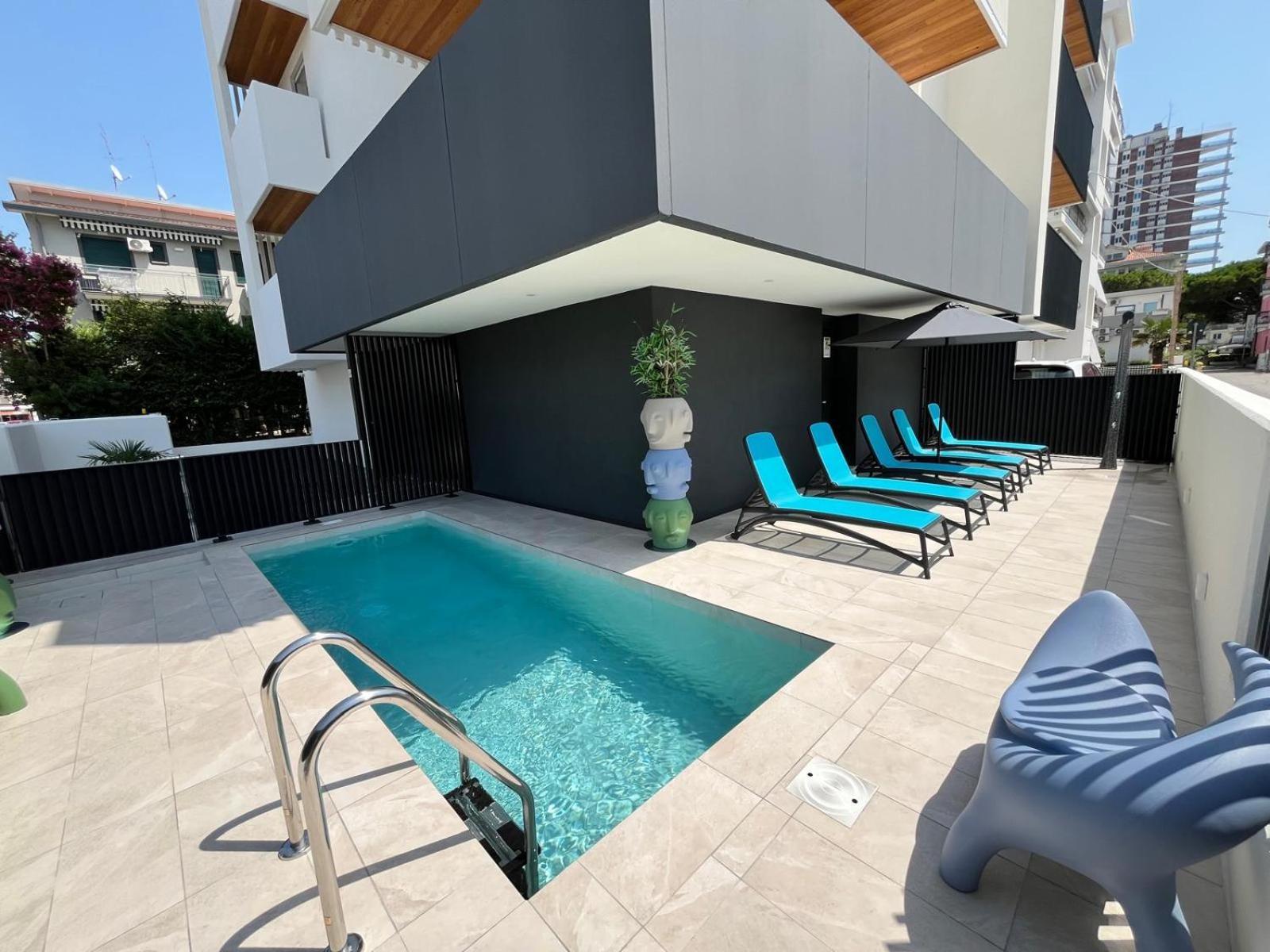 Beach Palace With Small Swimming Pool, Private Beach, Parking Лидо ди Йезоло Екстериор снимка